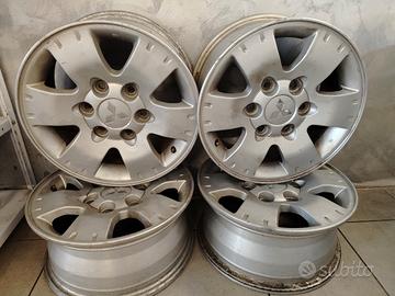 cerchi Mitsubishi pajero