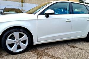A3 SPB 2.0 TDI Ambition 150CV