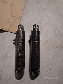 Martinetti idraulici supplementari