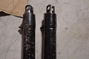 Martinetti idraulici supplementari