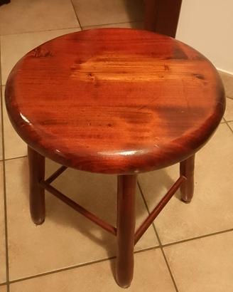Sgabello arte povera restaurato