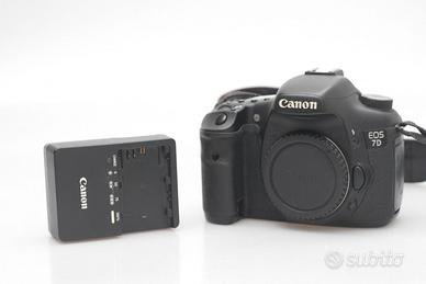 FOTOCAMERA DIGITALE REFLEX CANON EOS 7D. CORPO.
