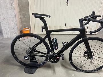 Bici corsa PINARELLO Paris