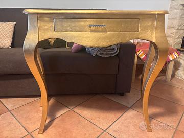 Mobile disimpegno in foglia oro