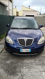 Lancia y