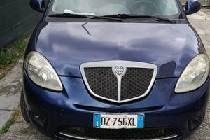 Lancia y