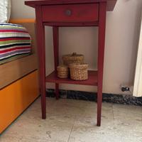 Comodino Ikea Hemnes