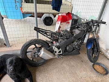 Pezzi honda cbr 125