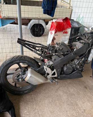 Pezzi honda cbr 125