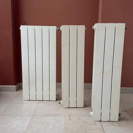 3 radiatori alluminio usati