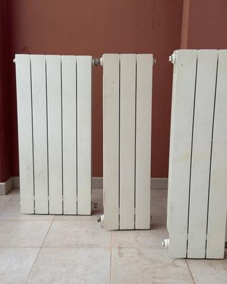 3 radiatori alluminio usati