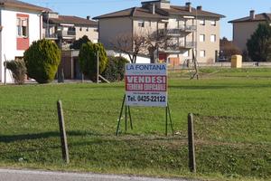 LOTTI EDIFICABILI A SARZANO