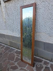 specchio di vecchio armadio 
