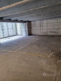 Posto auto coperto Como - Via del Lavoro - 100