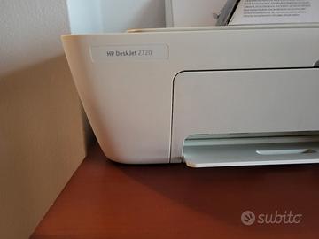 stampante HP Deskjet 2720 + 4 cartucce nuove 