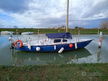 Barca a vela modello Cristina Plastivela
