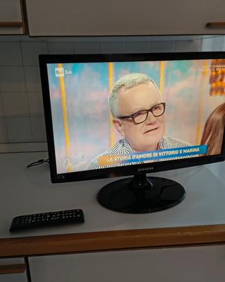 TV LCD 22 pollici Samsung lt22b300