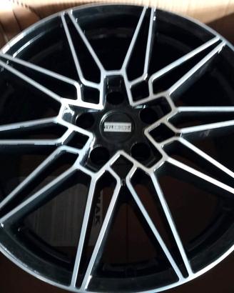 Cerchi in lega 18" AUDI A4 con gomme 4 stagioni