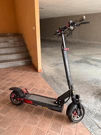 Monopattino M4pro (no chiave e no batteria