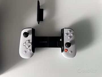 Backbone controller per iPhone PlayStation Edition