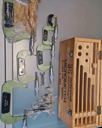 micrometri per alberi da 0 mm a 150 mm completo di