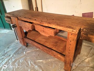 tavolo da falegname in legno