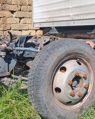 assale ant. per iveco daily 