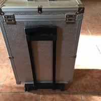 Baule argento porta attrezzature