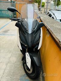 Yamaha X-Max 300 - 2017