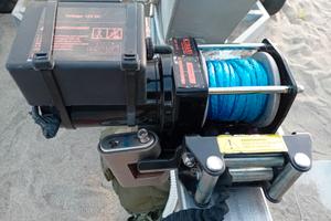 Verricello elettrico 12 v capacità di tiro 1361 Kg