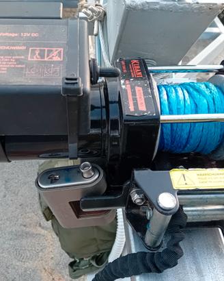 Verricello elettrico 12 v capacità di tiro 1361 Kg