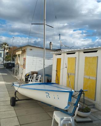 Barca a vela deriva 470