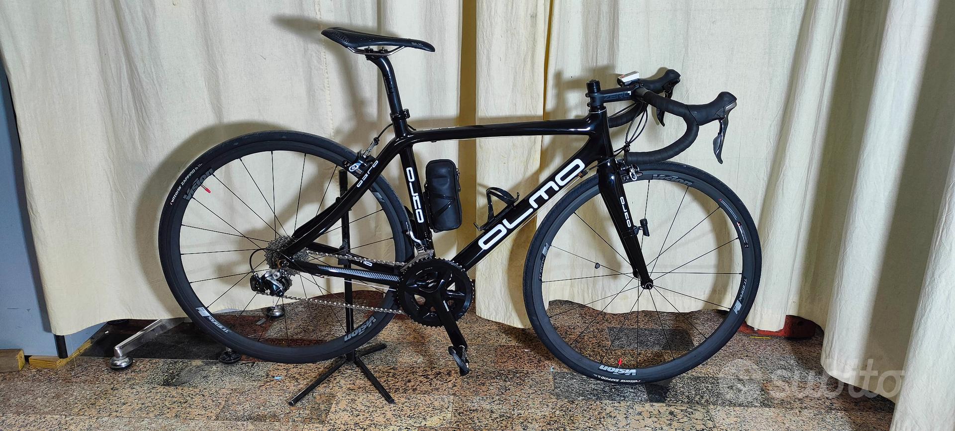 Olmo Kurva carbon frame with Campy Potenza group, Fulcrum