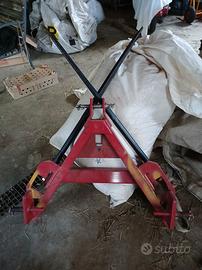 Forchino agricolo per trattori.