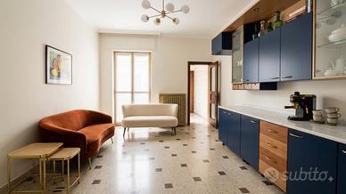 Casa singola 2 appartamenti box e cantina