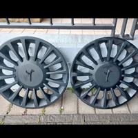 4 copricerchi ypislon da 15 tutto 25 euro 