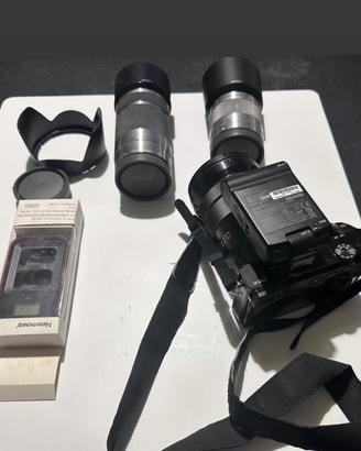 Sony α6000 + 3 Obiettivi + Flash – Kit Completo