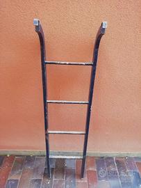 SCALA DRITTA IN FERRO