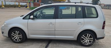 VW Touran 2.0 TDI 140 CV 7 posti