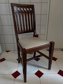 6  Sedie in legno massello con seduta imbottita