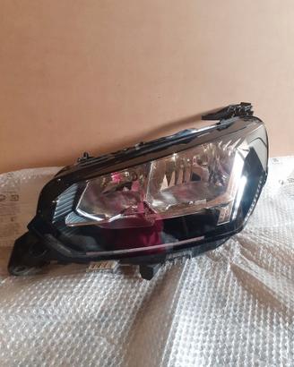Peugeot 208 Faro Anteriore Sx Alogeno 2020