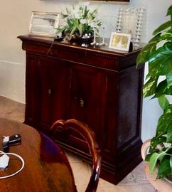 Credenza classica