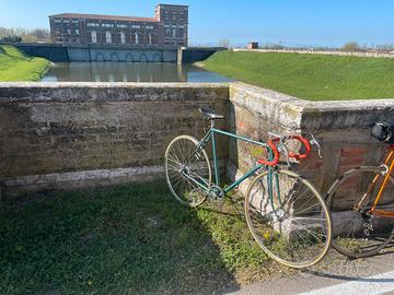 bici da corsa vontage atala