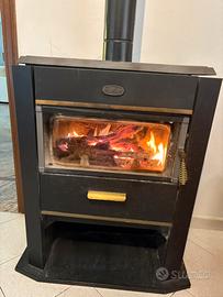 Stufa a legna Deville