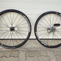 COPPIA RUOTE MAVIC AKSIUM DISC UST 11/12 V SHIMANO