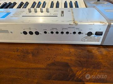 Korg Triton LE 76 tasti