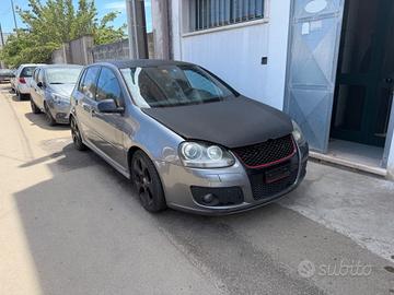 Volkswagen Golf GTI 2.0 16V TFSI 5p.
