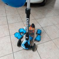 monopattino con accessori