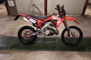 cr 250