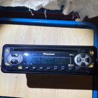 Autoradio Pioneer con frontalino estraibile